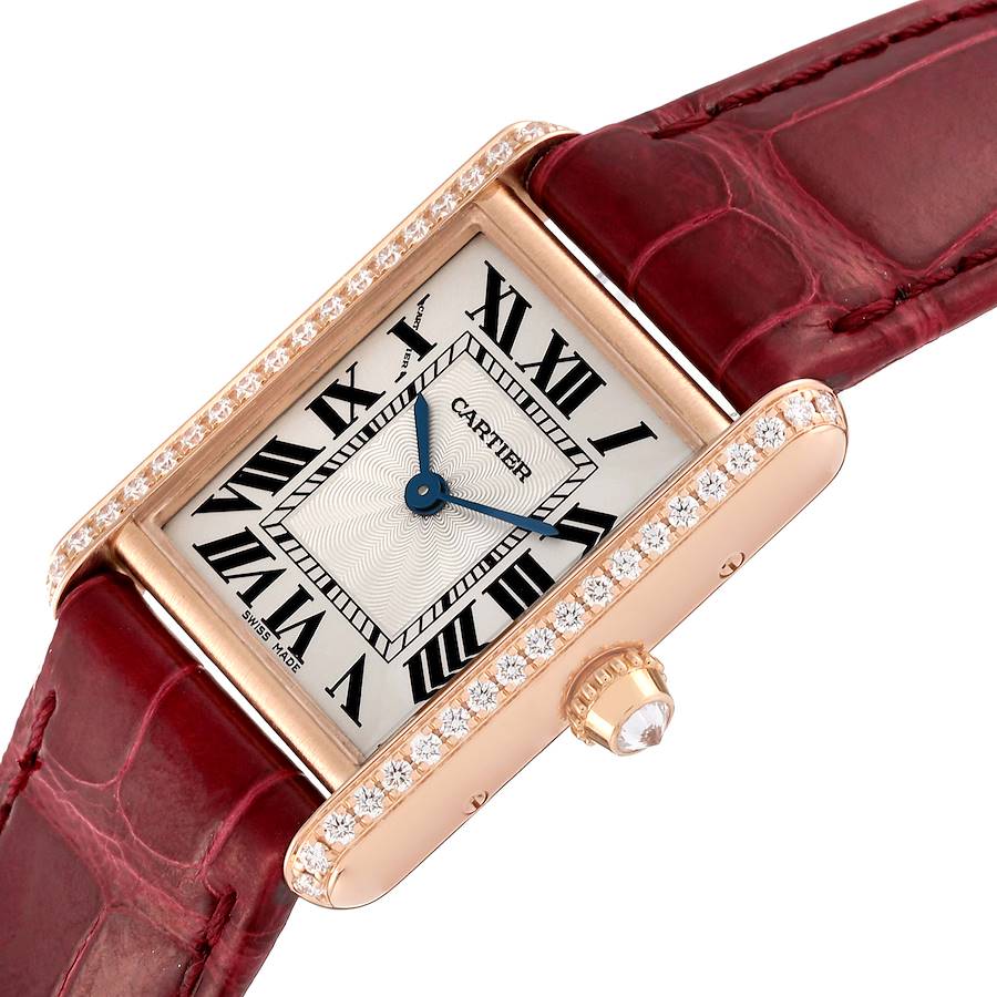 Montre réplique pour femme : Cartier Tank Louis, or rose, diamants, WJTA0010 — discrète – Photo 4
