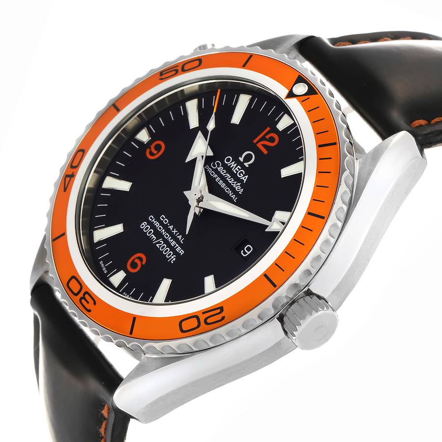 Montre réplique pour homme : Omega Seamaster Planet Ocean 600m 232.32.42.21.01.001 — de tout premier plan – Photo 5