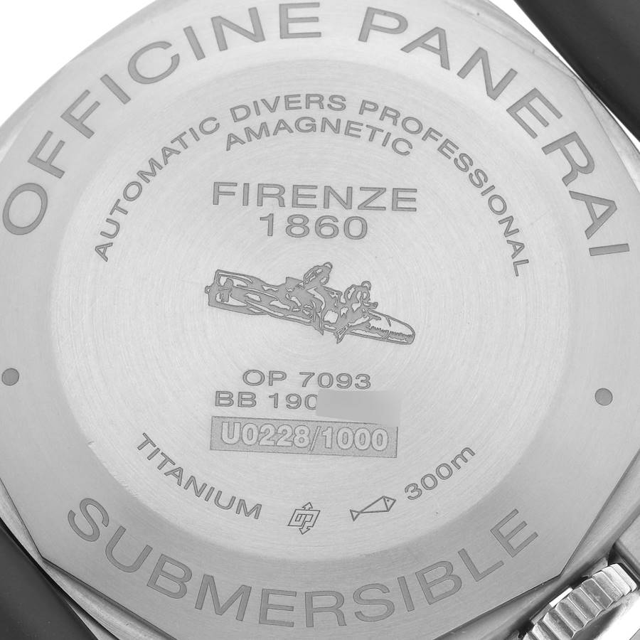 Montre réplique pour homme : Panerai Luminor Submersible 1950 Amagnetic, titane, PAM01389 — très appréciée – Photo 6