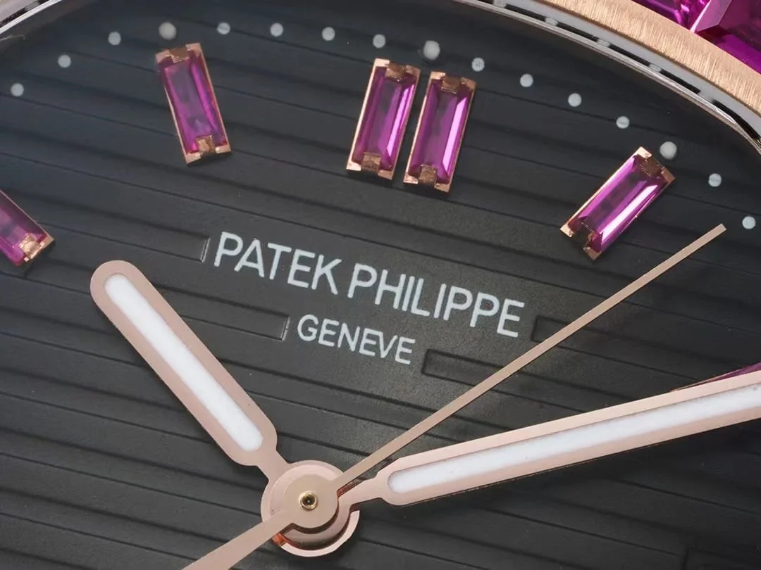Montre réplique : Patek Philippe 40 mm, or rose, cadran noir, sertissage intégral — remarquable – Photo 4
