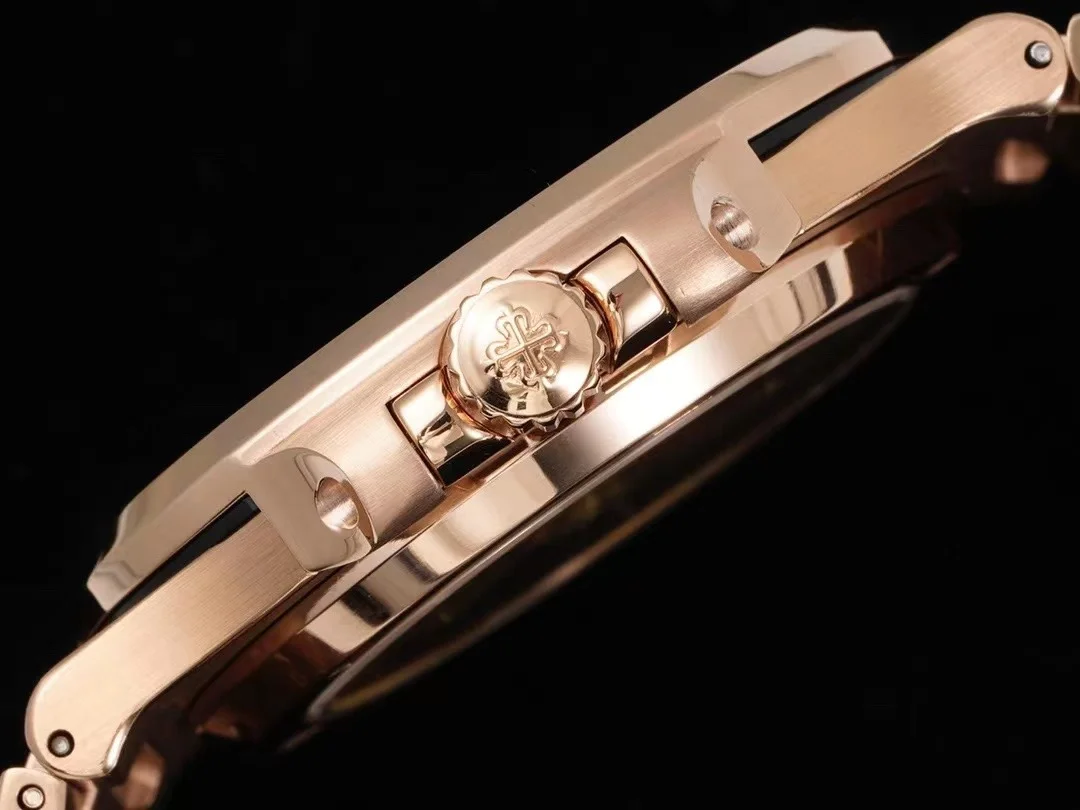 Montre réplique : Patek Philippe 40 mm, or rose, cadran noir, sertissage intégral — remarquable – Photo 5