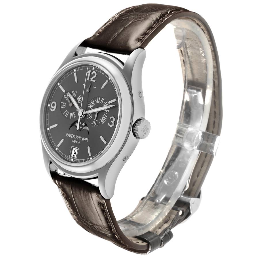 Montre réplique pour homme : Patek Philippe Complications, quantième annuel, or blanc, 5146G-010 — qui attire le regard – Photo 4