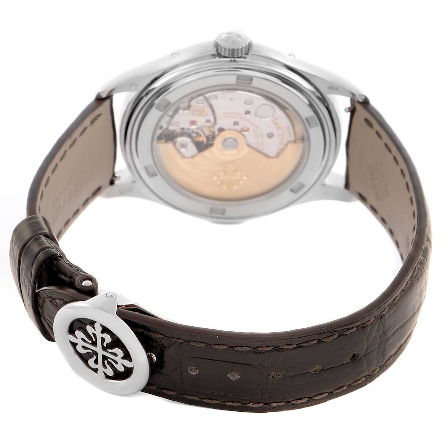Montre réplique pour homme : Patek Philippe Complications, quantième annuel, or blanc, 5146G-010 — qui attire le regard – Photo 7