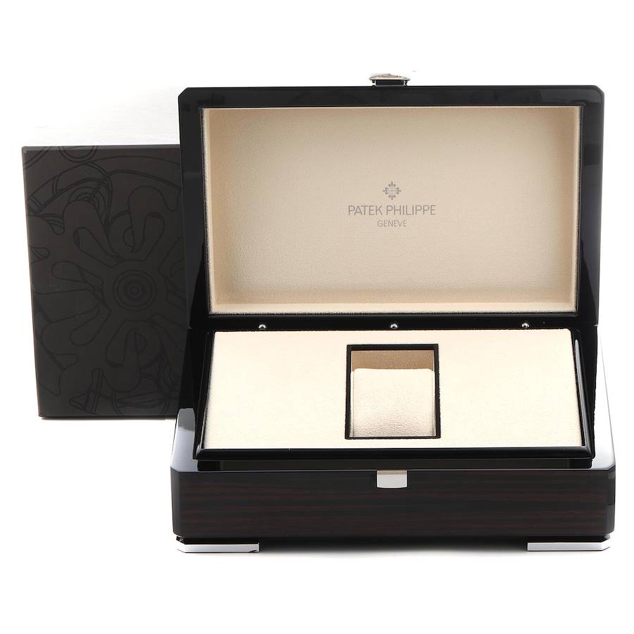 Montre réplique pour homme : Patek Philippe Complications, quantième annuel, or blanc, 5146G-010 — qui attire le regard – Photo 8
