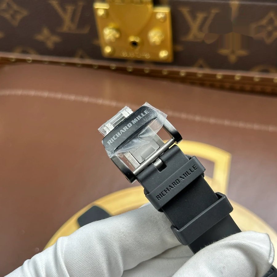Montre réplique : Richard Mille RM 35-03 Rafael Nadal, carbone, 43,2 mm X 50 mm — parmi nos meilleures ventes – Photo 12