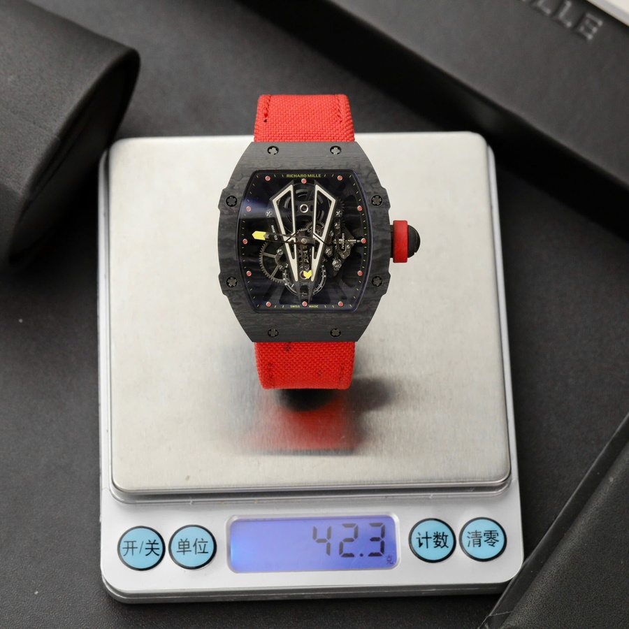Montre réplique : Richard Mille RM 27-03 Rafael Nadal, tourbillon, carbone, BBR 40,3 mm — d’une beauté intemporelle – Photo 4