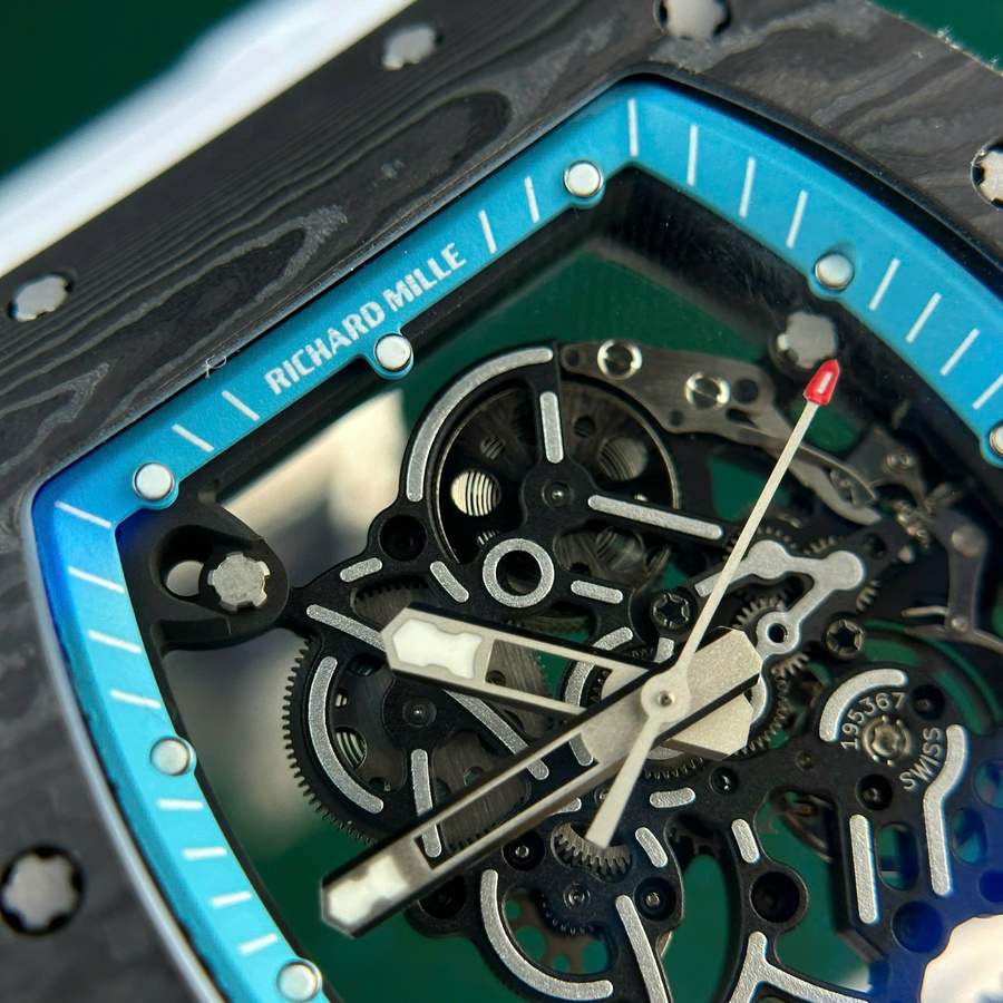 Montre réplique : Richard Mille RM 055 Yas Marina Circuit Carbon TPT, bracelet en caoutchouc blanc, ZF 42,7 mm — très recherchée – Photo 6
