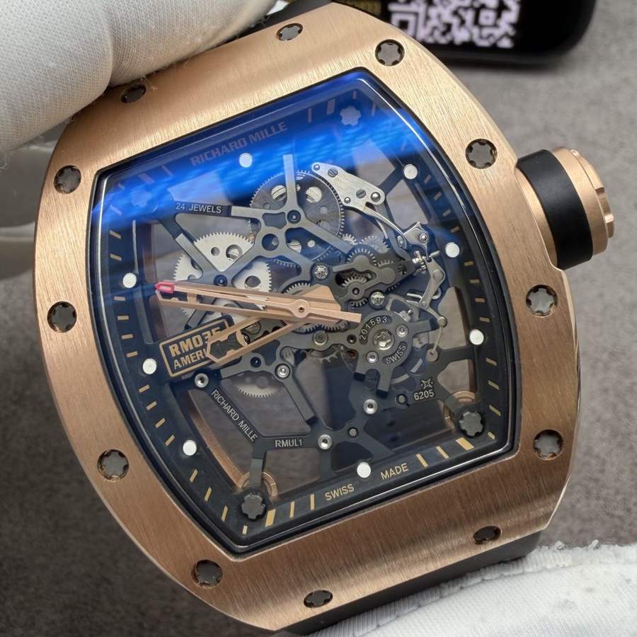 Montre réplique : Richard Mille RM 035, sur mesure, 18K, massif, or, mouvement Vaucher, 39,7 mm X 48 mm — haut de gamme – Photo 3