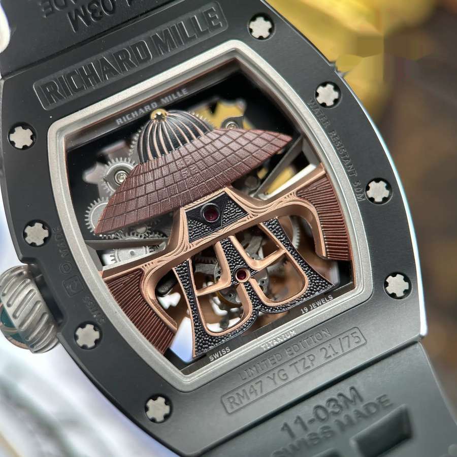 Montre réplique : Richard Mille RM 47 Samurai, tourbillon, or rose, céramique noire, 42,7 mm — très appréciée – Photo 11