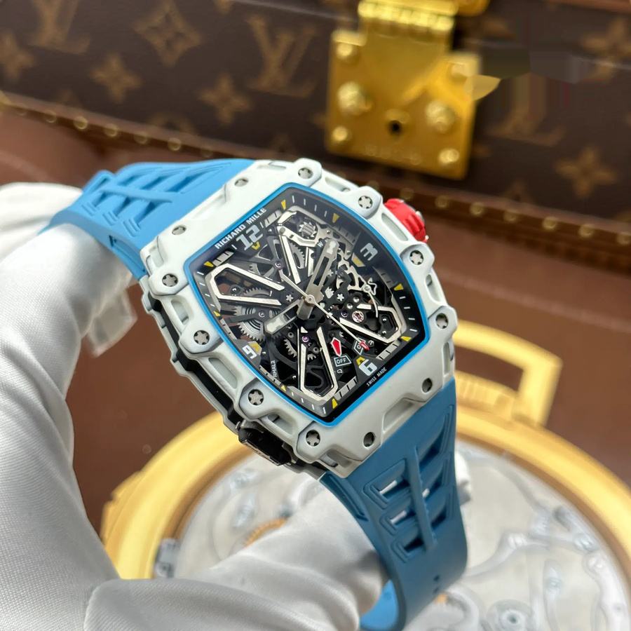 Montre réplique : Richard Mille RM 35-03 Rafael Nadal, blanc, Quartz TPT 43,2 mm X 50 mm — impeccable – Photo 3