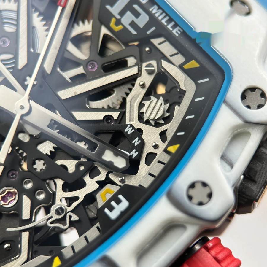Montre réplique : Richard Mille RM 35-03 Rafael Nadal, blanc, Quartz TPT 43,2 mm X 50 mm — impeccable – Photo 6