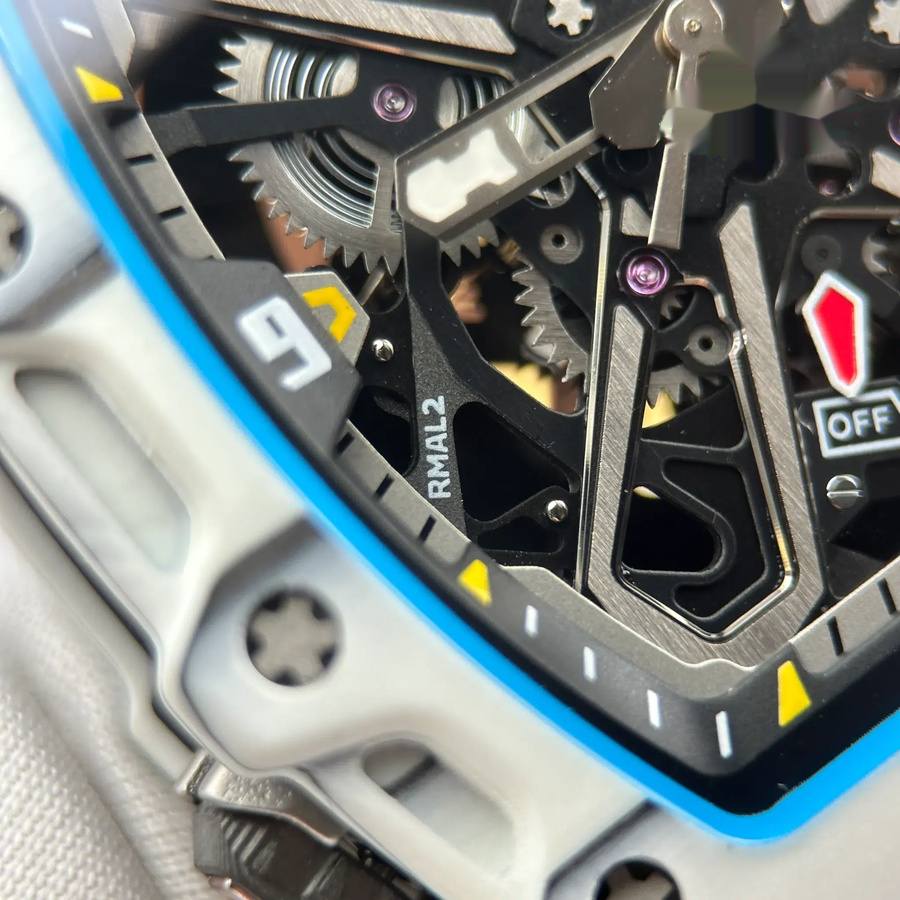 Montre réplique : Richard Mille RM 35-03 Rafael Nadal, blanc, Quartz TPT 43,2 mm X 50 mm — impeccable – Photo 8