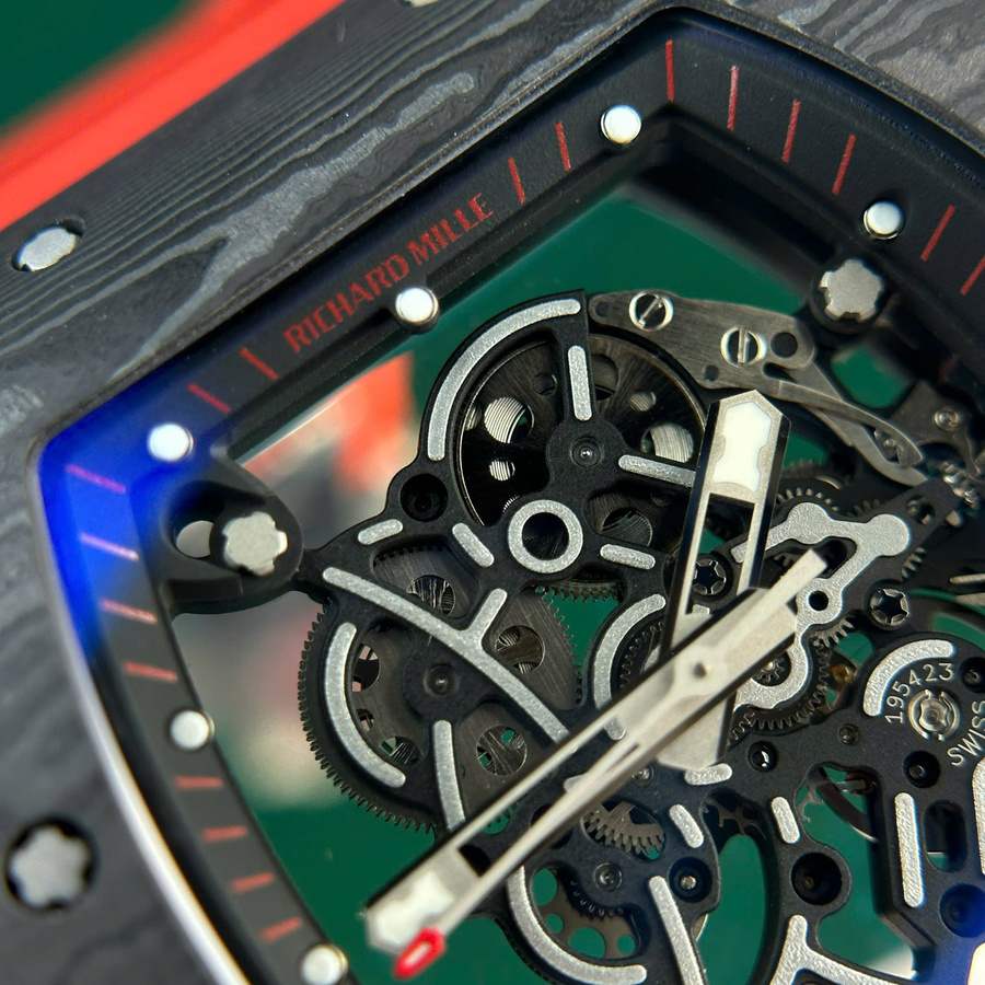 Montre réplique : Richard Mille RM 055 Bubba Watson, foncé, fibre de carbone, 42.7 X 49,9 mm — irrésistible – Photo 5