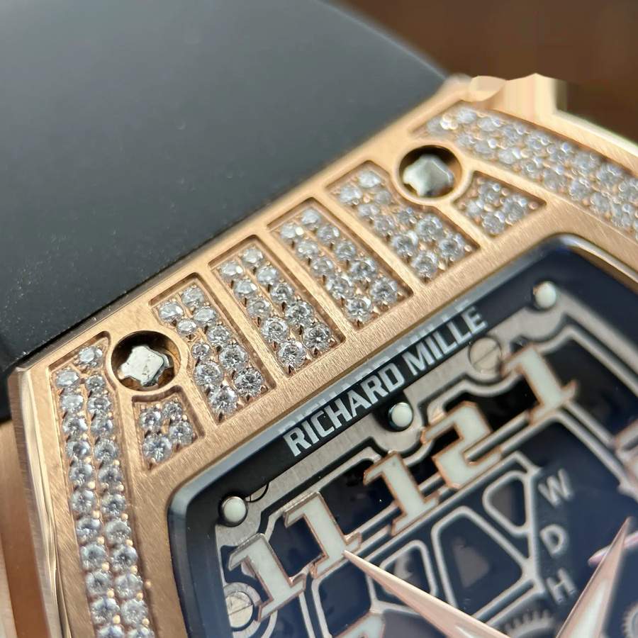 Montre réplique : Richard Mille RM67-01, or rose, extra-plate, sertissage intermédiaire, moissanites, 38,7 mm X 47,5 mm — luxueuse – Photo 7