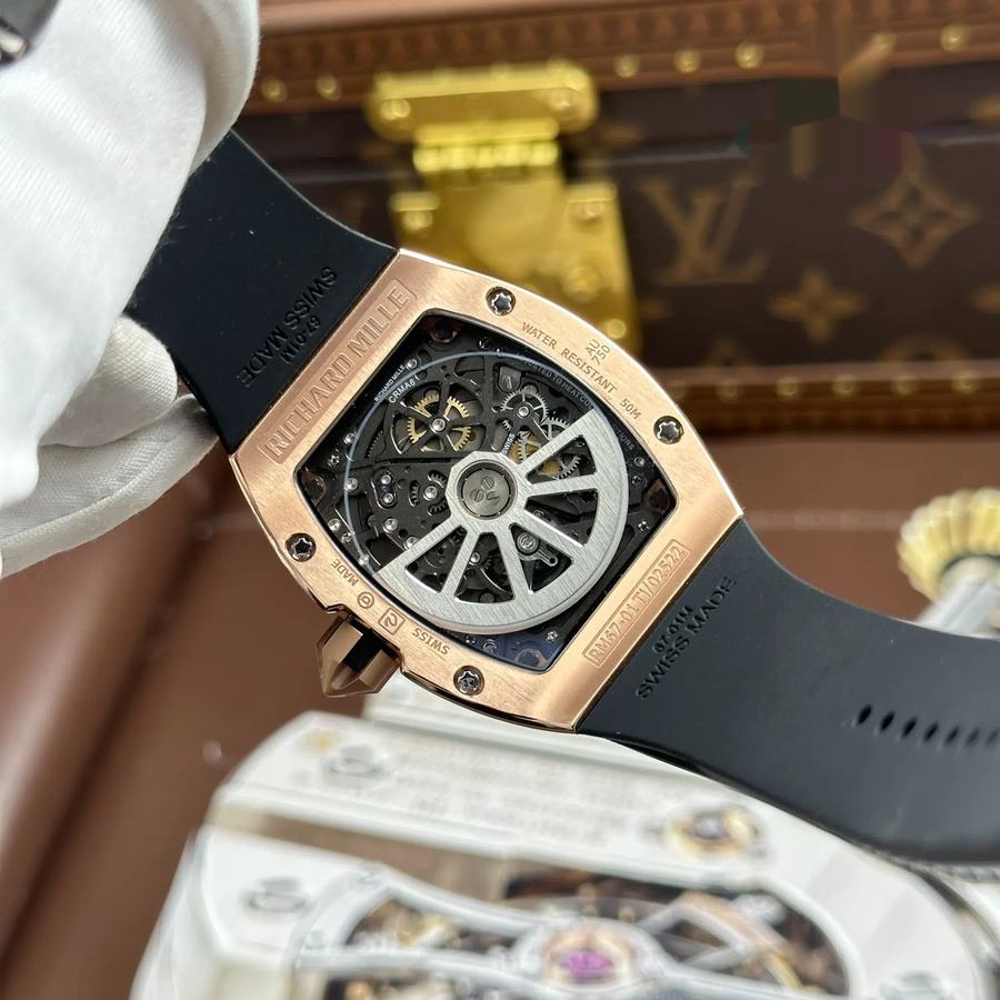 Montre réplique : Richard Mille RM67-01, or rose, extra-plate, sertissage intermédiaire, moissanites, 38,7 mm X 47,5 mm — luxueuse – Photo 13