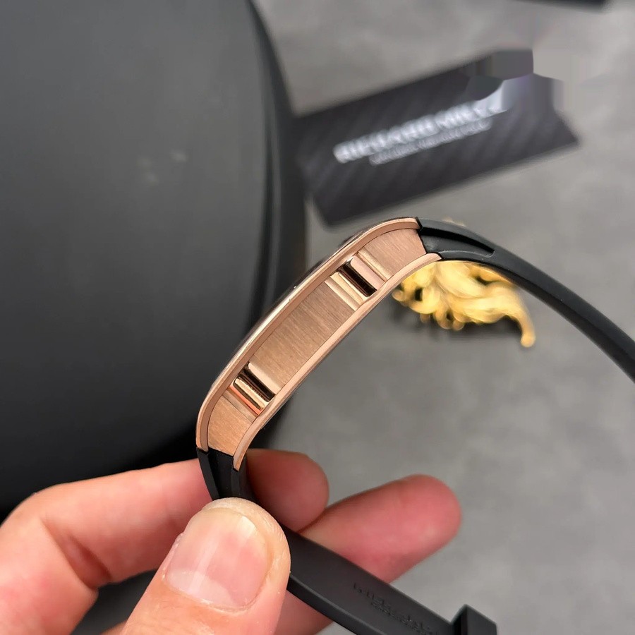 Montre réplique : Richard Mille RM 67-01, extra-plate, or rose, 38,7 mm X 47,5 mm — de luxe – Photo 10