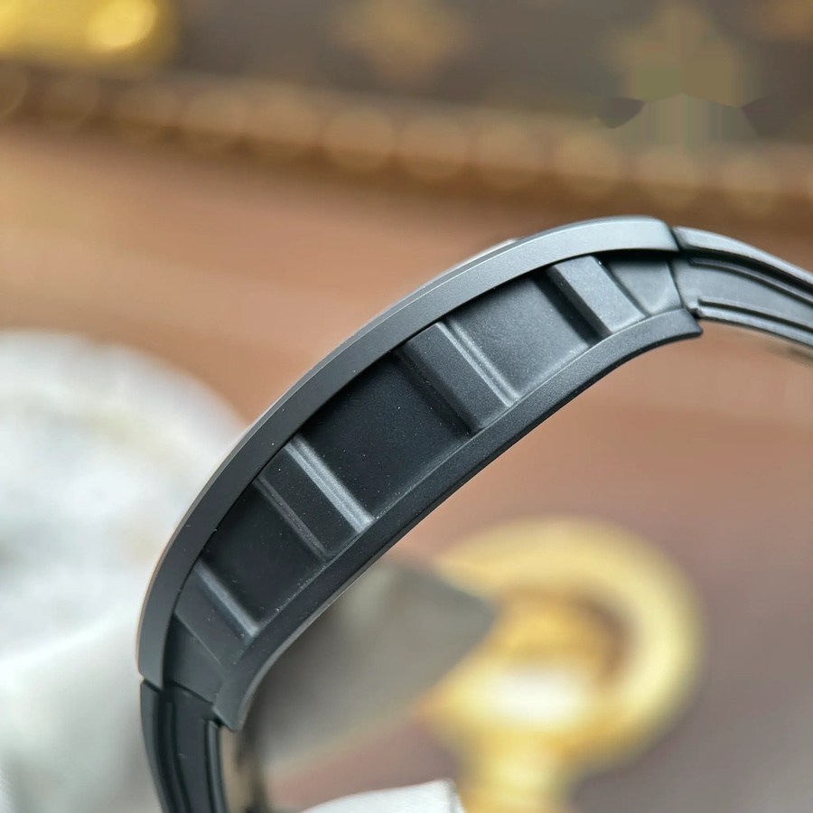 Montre réplique : Richard Mille RM 055 Bubba Watson, céramique noire, ZF 42,7 mm — prestigieuse – Photo 8