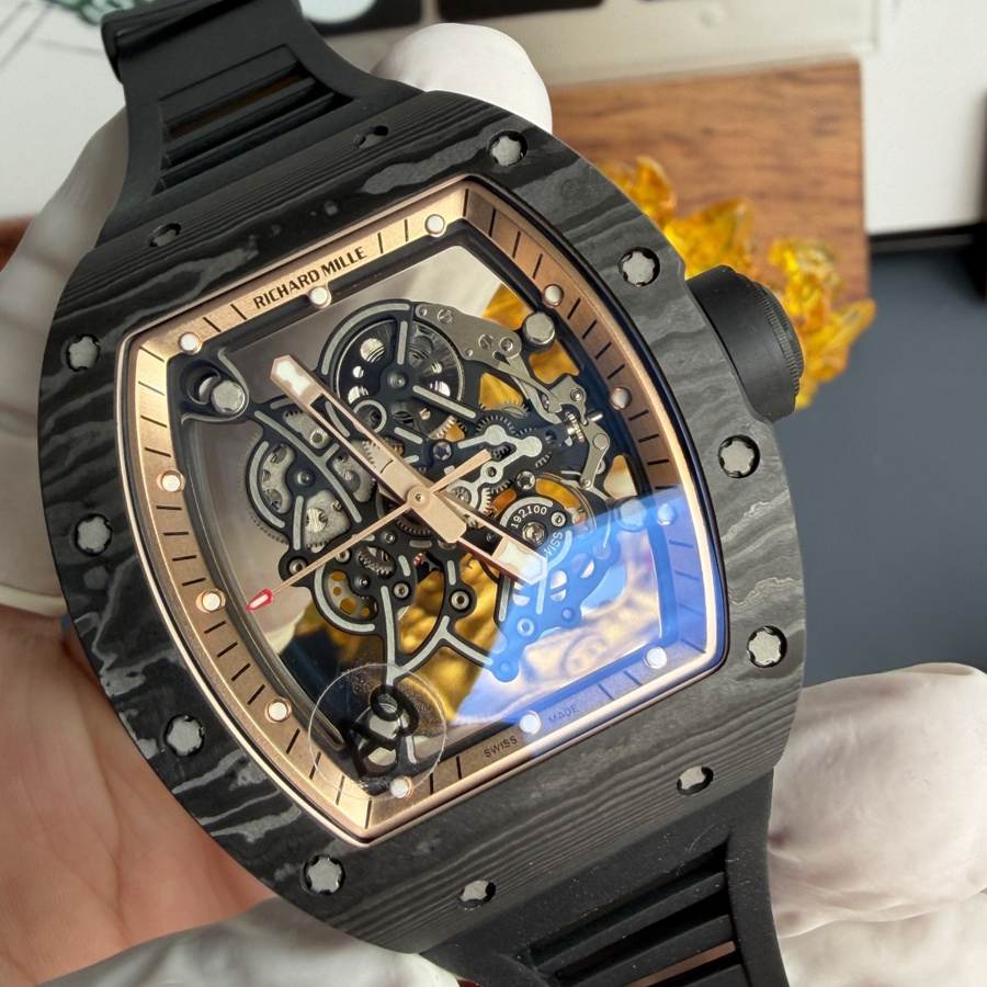 Montre réplique : Richard Mille RM 055 Bubba Watson, Asie, édition, Carbon NTPT, mouvement Vaucher, 42,7 mm X 49,9 mm — à prix raisonnable – Photo 3