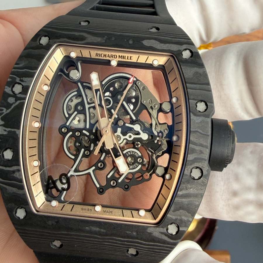 Montre réplique : Richard Mille RM 055 Bubba Watson, Asie, édition, Carbon NTPT, mouvement Vaucher, 42,7 mm X 49,9 mm — à prix raisonnable – Photo 4