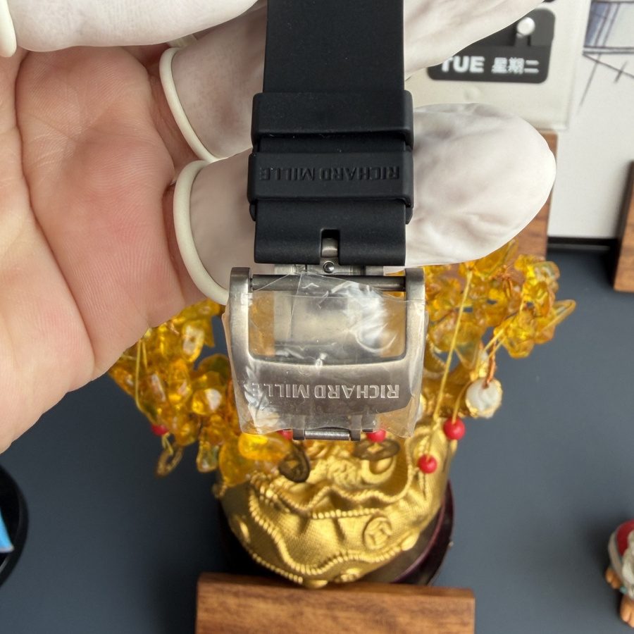 Montre réplique : Richard Mille RM 055 Bubba Watson, Asie, édition, Carbon NTPT, mouvement Vaucher, 42,7 mm X 49,9 mm — à prix raisonnable – Photo 9