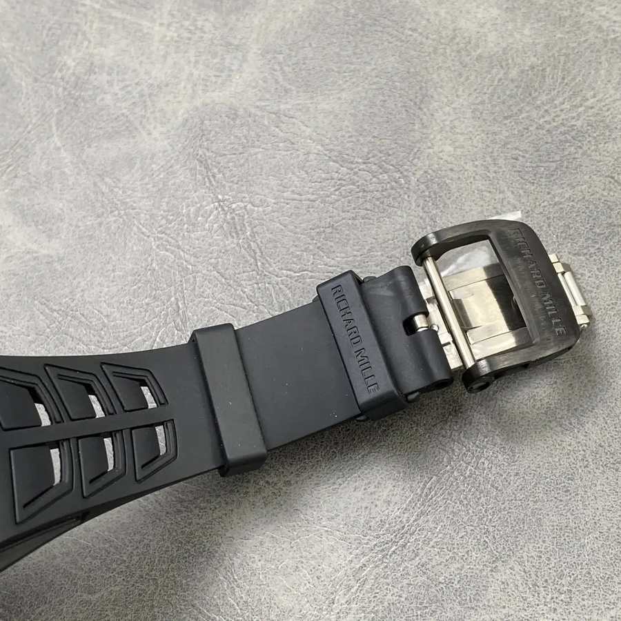 Montre réplique : Richard Mille RM 055 Bubba Watson, rouge, entraînement, Americas, édition limitée, mouvement Vaucher, 42.7 X 49,9 mm — remarquable – Photo 10