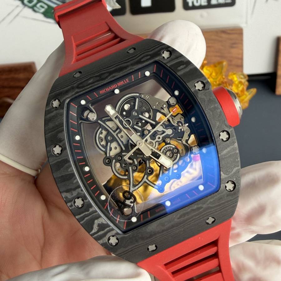 Montre réplique : Richard Mille RM 055 Bubba Watson, foncé, Carbon NTPT, mouvement Vaucher, 42,7 mm X 49,9 mm — spéciale – Photo 3