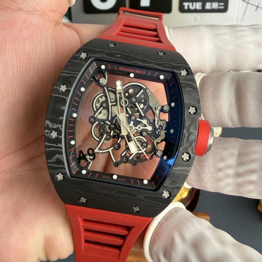 Montre réplique : Richard Mille RM 055 Bubba Watson, foncé, Carbon NTPT, mouvement Vaucher, 42,7 mm X 49,9 mm — spéciale – Photo 4