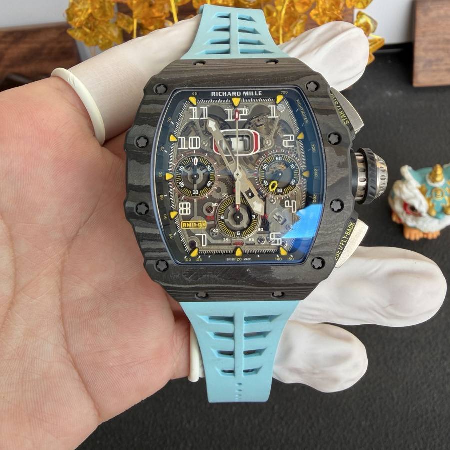 Montre réplique : Richard Mille RM 11-03, noir, Carbon TPT, automatique, chronographe, 49.94 X 44,5 mm — ultra-luxueuse – Photo 1