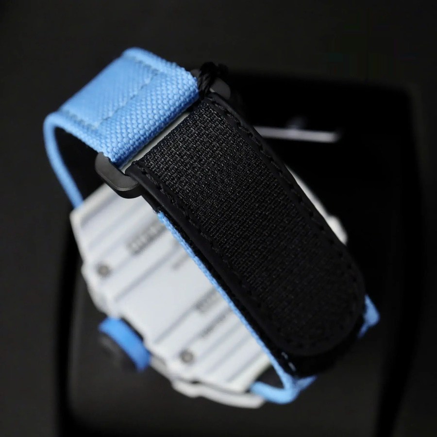 Montre réplique : Richard Mille RM 27-02 Rafael Nadal, tourbillon, carbone, 39.7 X 47,7 mm — discrète – Photo 9