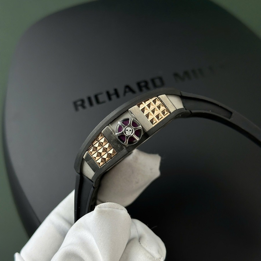 Montre réplique : Richard Mille RM 66, volant, tourbillon, Carbon TPT 42.70 X 49,94 mm — unique – Photo 8