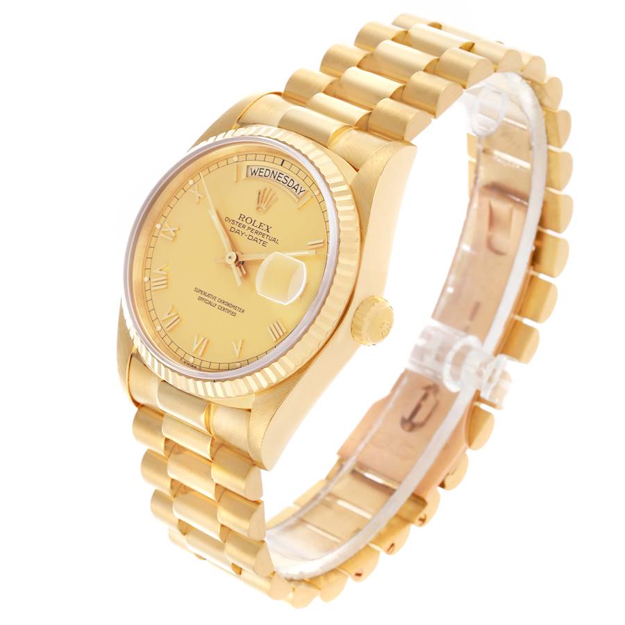 Montre réplique pour homme : Rolex President Day-Date, or jaune, cadran champagne, 18038 — gracieuse – Photo 4