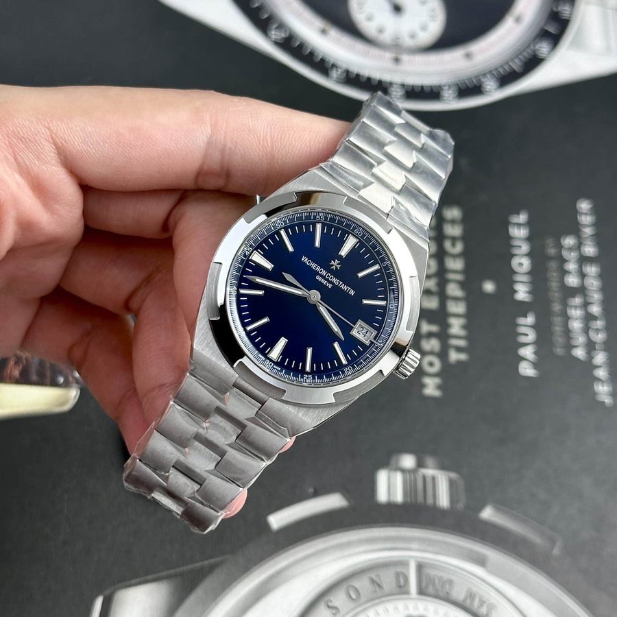 Montre réplique : Vacheron Constantin Overseas 4500V, cadran bleu, 41 mm — parfaite – Photo 3