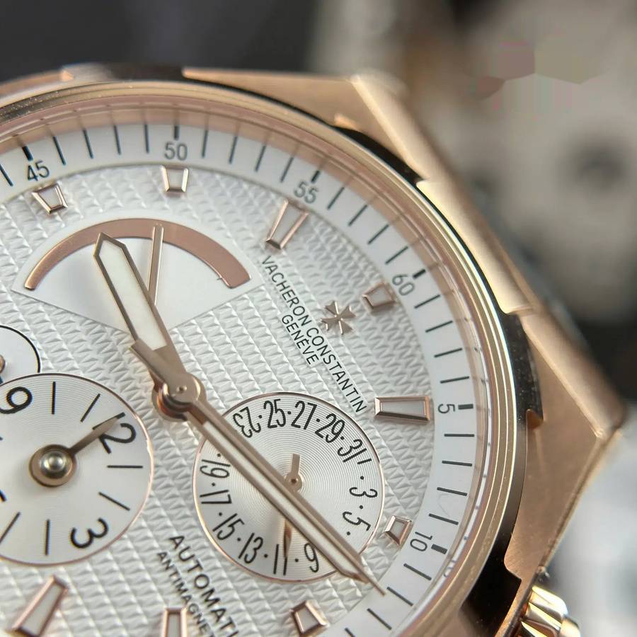 Montre réplique : Vacheron Constantin Overseas, double fuseau horaire, 47450/000r-9404, or rose, cadran blanc, bracelet en caoutchouc, 42 mm — à prix raisonnable – Photo 5